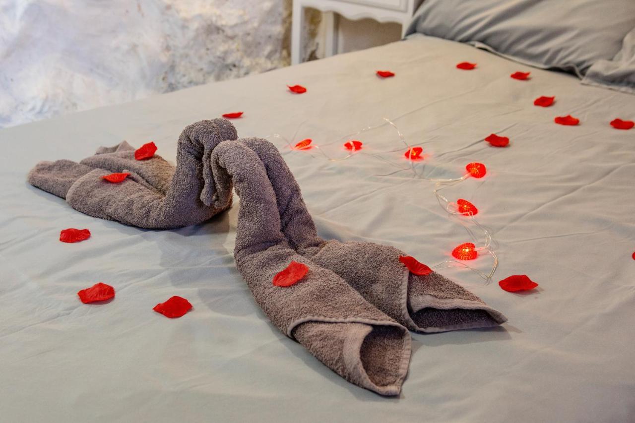 Fortress Jacuzzi Suites Xàtiva Eksteriør bilde