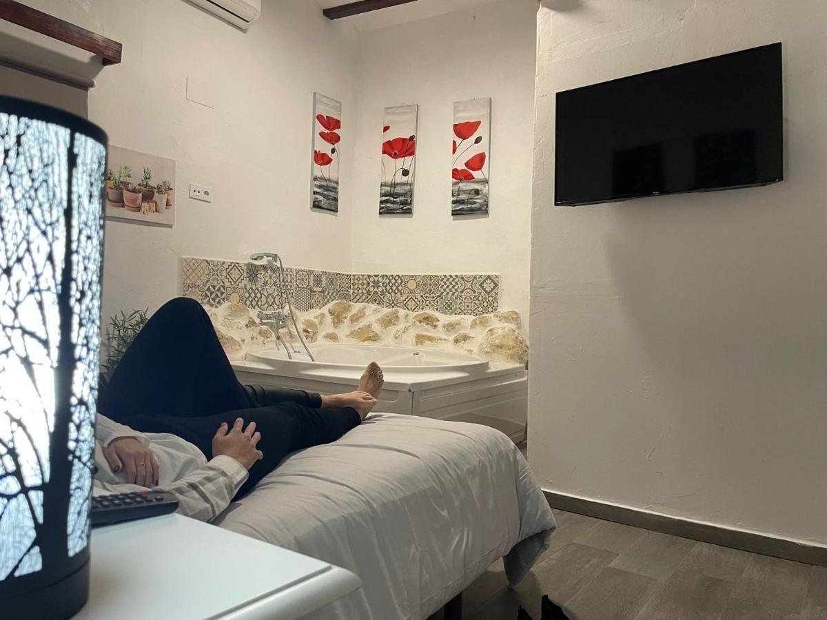Fortress Jacuzzi Suites Xàtiva Eksteriør bilde