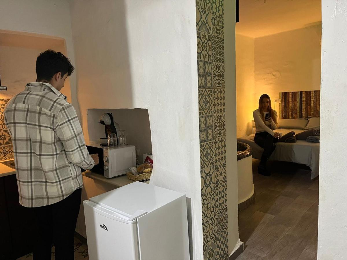 Fortress Jacuzzi Suites Xàtiva Eksteriør bilde