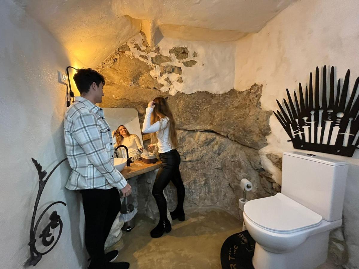 Fortress Jacuzzi Suites Xàtiva Eksteriør bilde