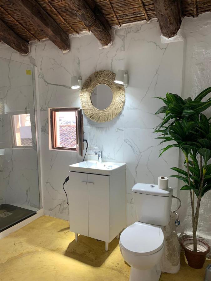 Fortress Jacuzzi Suites Xàtiva Eksteriør bilde