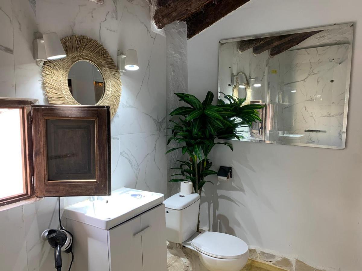 Fortress Jacuzzi Suites Xàtiva Eksteriør bilde