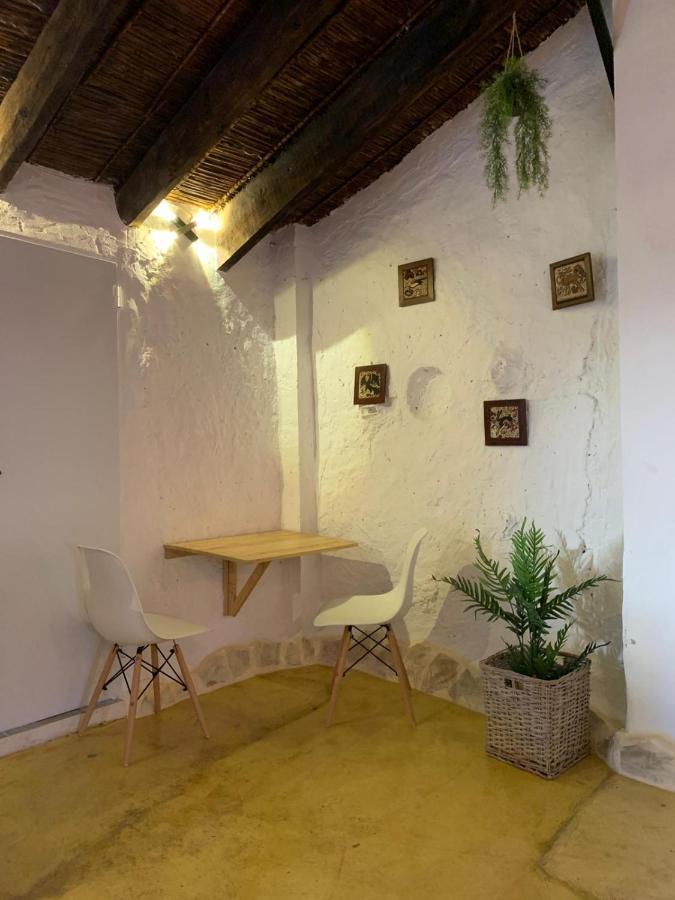 Fortress Jacuzzi Suites Xàtiva Eksteriør bilde